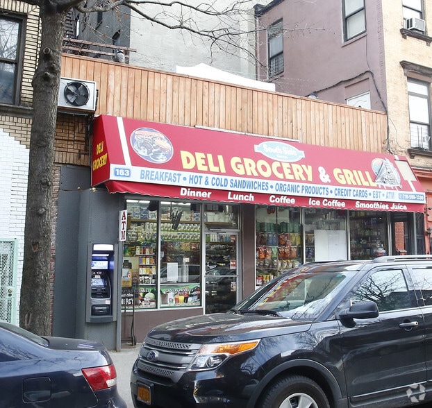 788 Driggs Ave, Brooklyn, NY for lease - Building Photo - Image 3 of 8
