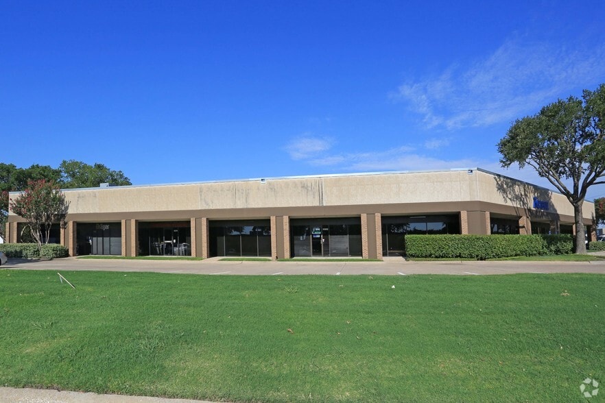 10338-10382 Miller Rd, Dallas, TX for lease - Building Photo - Image 2 of 9