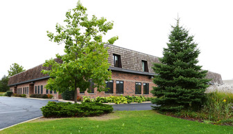 27850 N Irma Lee Cir, Lake Forest IL - Commercial Real Estate