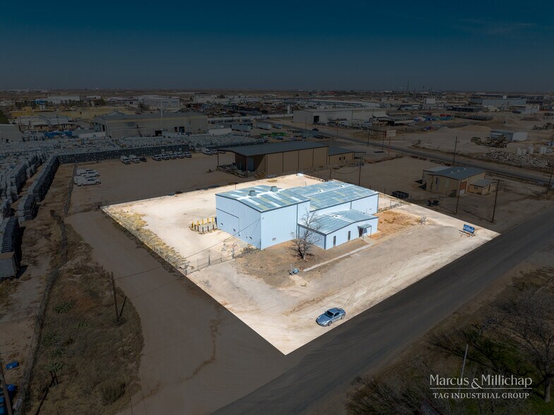 11008 West County Road 128, Odessa, TX à vendre - Photo du bâtiment - Image 2 de 8