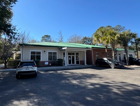 897 Von Kolnitz Rd, Mount Pleasant, SC à louer Photo du bâtiment- Image 1 de 24