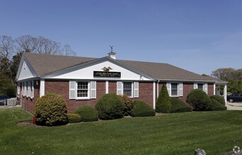 12-38 Manomet Point Rd, Plymouth, MA for lease Interior Photo- Image 2 of 5