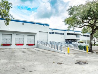 Plus de détails pour 4915 NW 159th St, Miami Lakes, FL - Industriel à louer