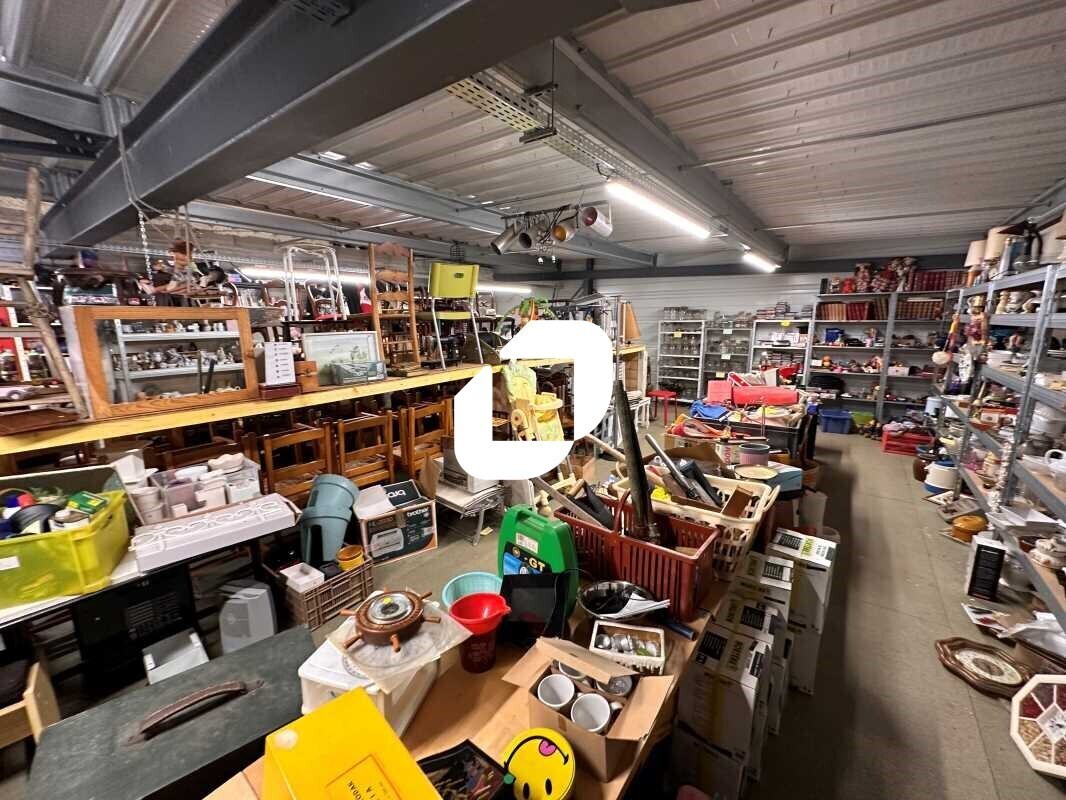 Flex in Montussan for sale Interior Photo- Image 1 of 5