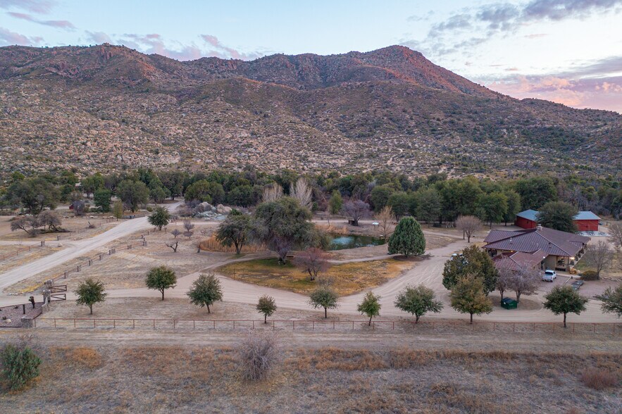 51238 N Pinal Ranch Rd, Miami, AZ à vendre - Photo du bâtiment - Image 2 de 35