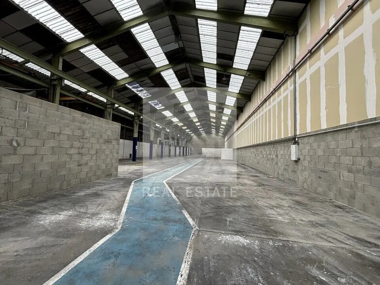 Flex in Villeurbanne for lease - Building Photo - Image 3 of 43