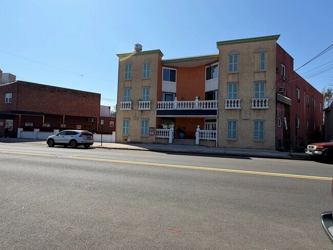 Plus de détails pour 811 McLean Ave, Yonkers, NY - Commerce de détail à louer