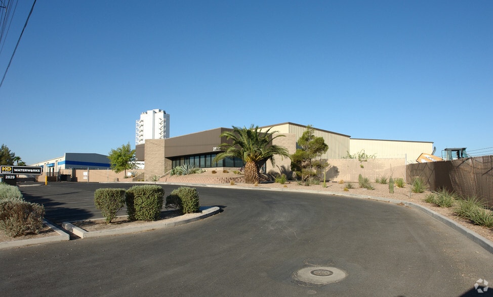 2829 Losee Rd, North Las Vegas, NV for sale - Primary Photo - Image 1 of 3