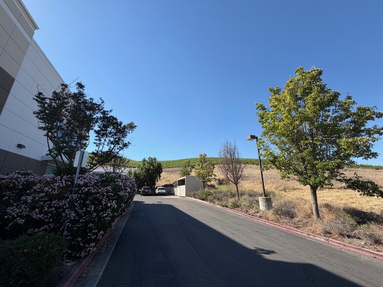 3163-3179 Independence Dr, Livermore, CA for sale - Building Photo - Image 2 of 18