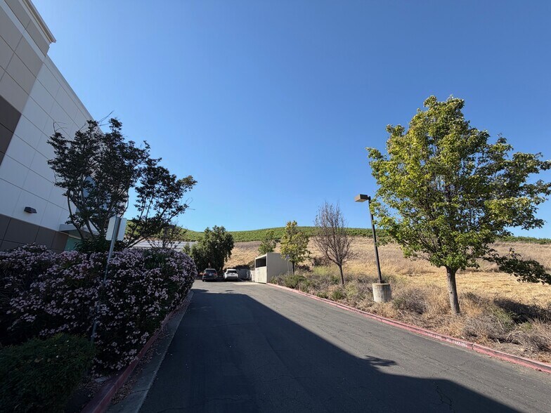 3163-3179 Independence Dr, Livermore, CA à vendre - Photo du bâtiment - Image 2 de 18