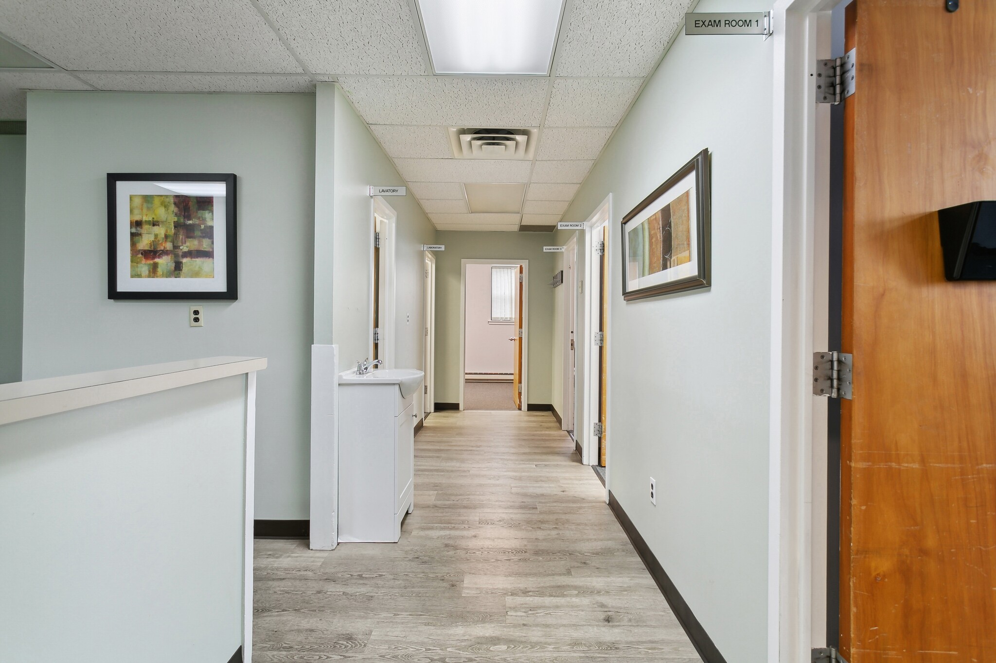 211 Essex St, Hackensack, NJ for lease Primary Photo- Image 1 of 33