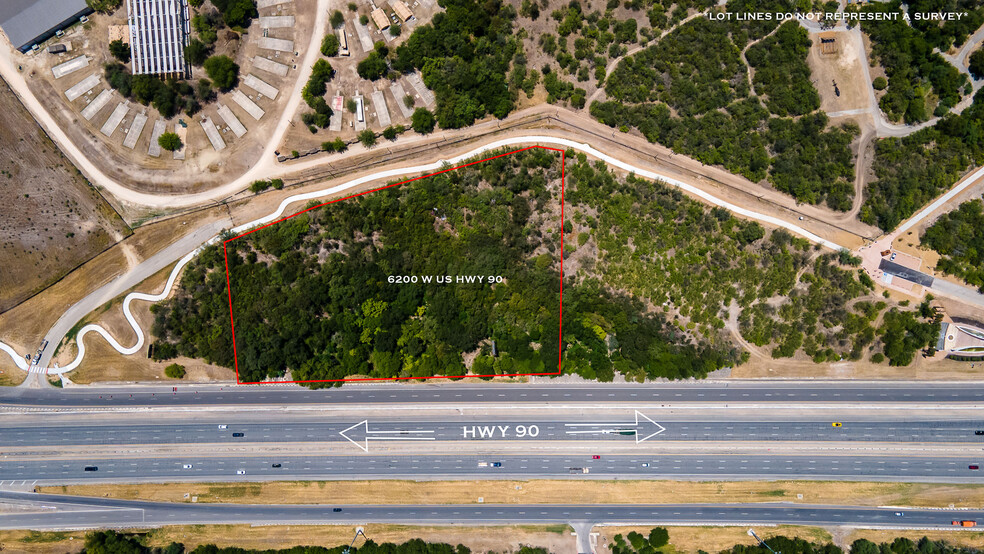 6200 US HWY 90, San Antonio, TX à vendre - Photo principale - Image 1 de 3