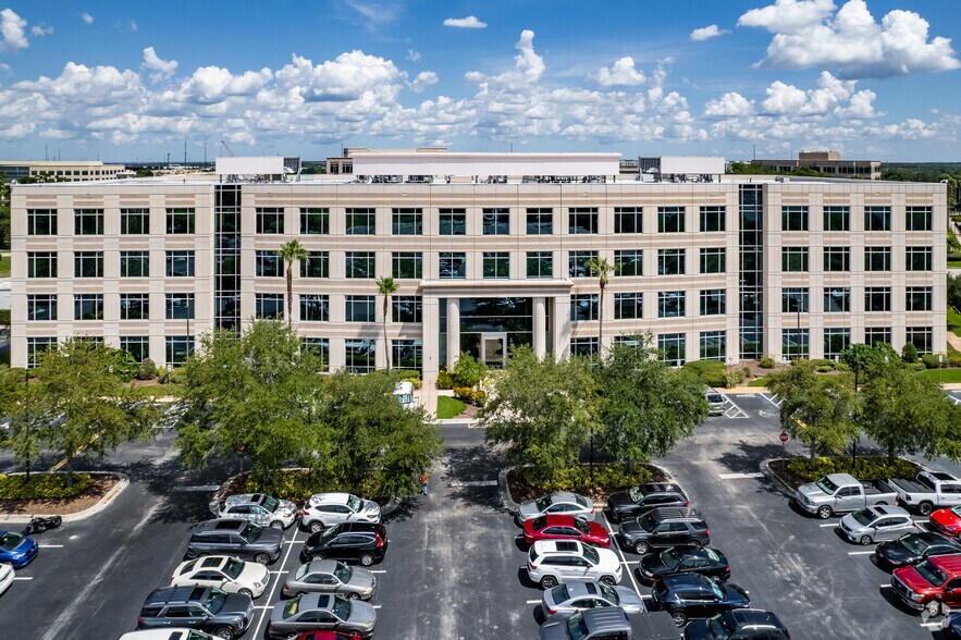 300 Colonial Center Pky, Lake Mary, FL à louer - Photo du bâtiment - Image 3 de 6