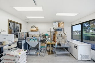 17961 Sky Park Cir, Irvine, CA à louer Photo intérieure- Image 2 de 23