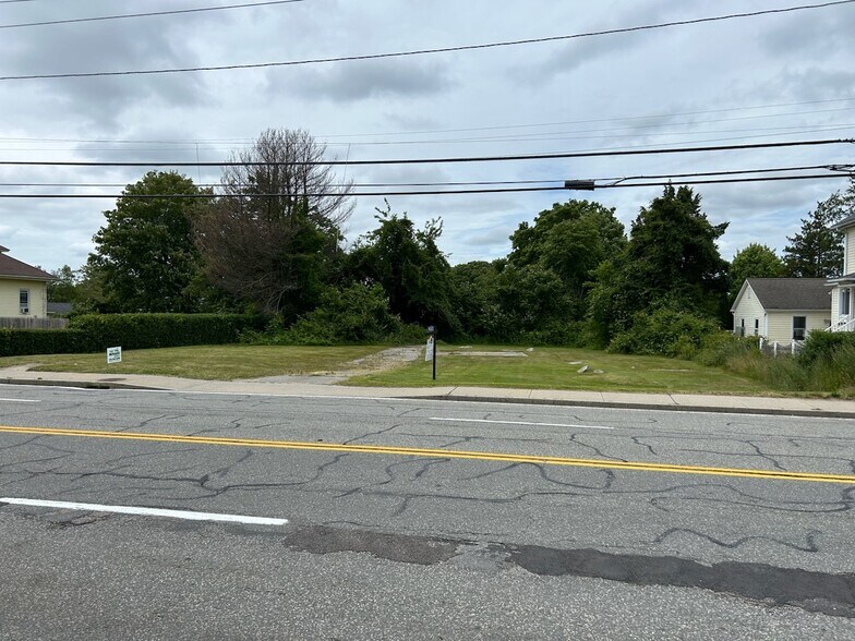 115 Granite Street, Westerly, RI à louer - Photo du bâtiment - Image 3 de 3