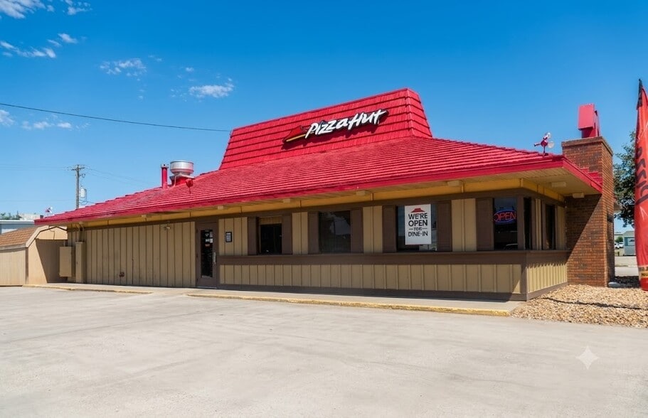 1460 N 3rd St, Laramie, WY for sale - Building Photo - Image 1 of 8