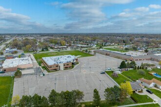 20952 E 12 Mile Rd, Saint Clair Shores, MI - Aerial  map view