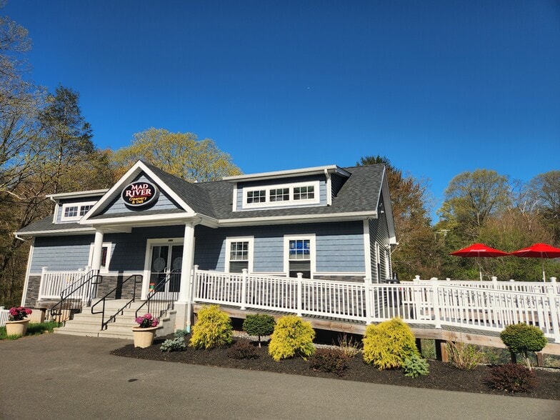 605 Wolcott Rd, Wolcott, CT for sale - Building Photo - Image 1 of 27