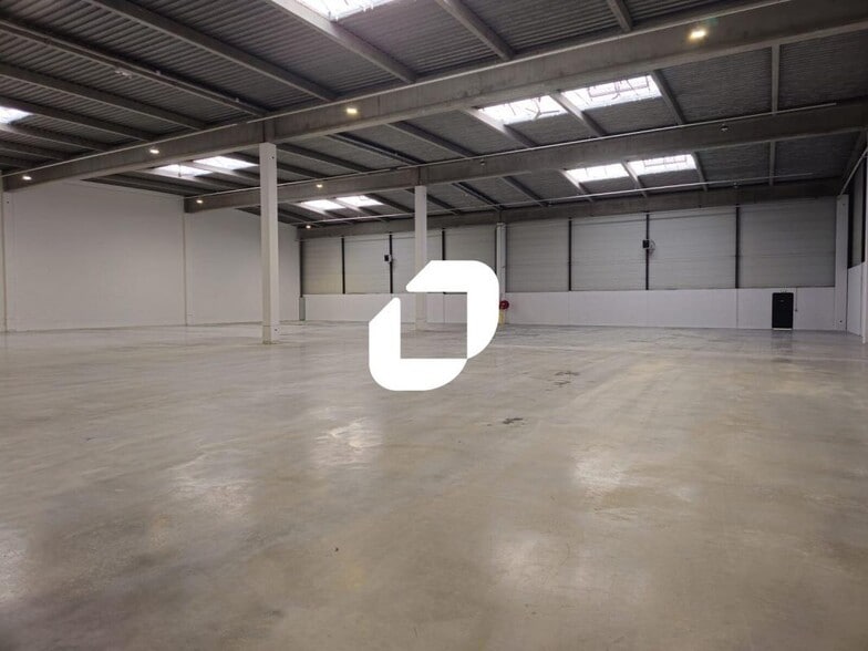 Flex in Aulnay-sous-Bois for lease - Building Photo - Image 3 of 15