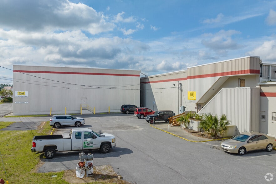 4531 Piggly Wiggly Dr, North Charleston, SC for lease - Building Photo - Image 2 of 24