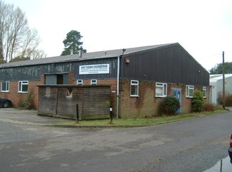 Plus de détails pour Bepton Rd, Midhurst - Industriel à louer