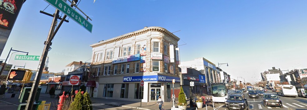 1 Hillel Pl, Brooklyn, NY à louer - Photo du bâtiment - Image 2 de 3