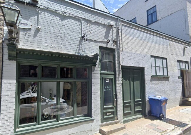 Plus de détails pour 21 Rue Sainte-Angèle, Québec, QC - Commerce de détail à louer