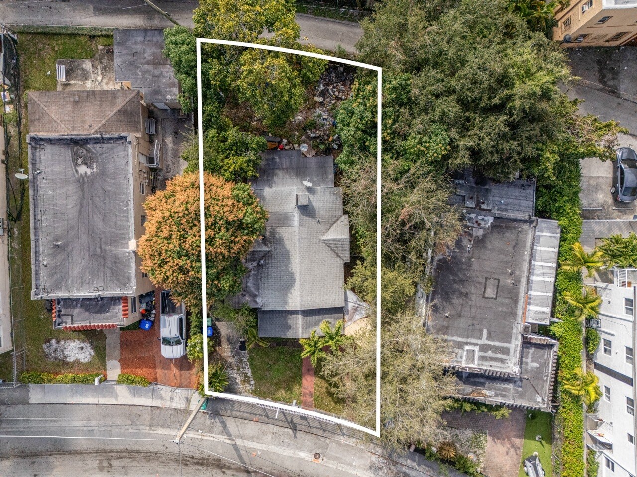 260 NW 27th St, Miami, FL à vendre Photo du bâtiment- Image 1 de 11