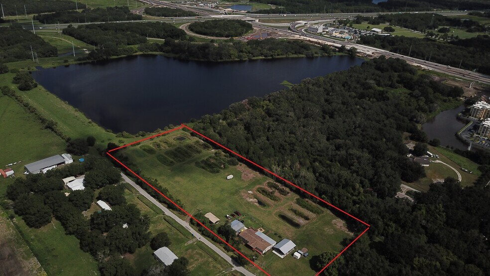 6811 Mary Lou Dr, Riverview, FL à vendre - Photo du bâtiment - Image 2 de 9