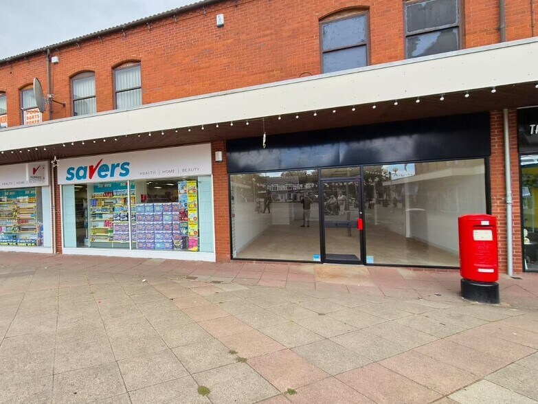 Moor St, Brierley Hill à louer - Photo du bâtiment - Image 2 de 14