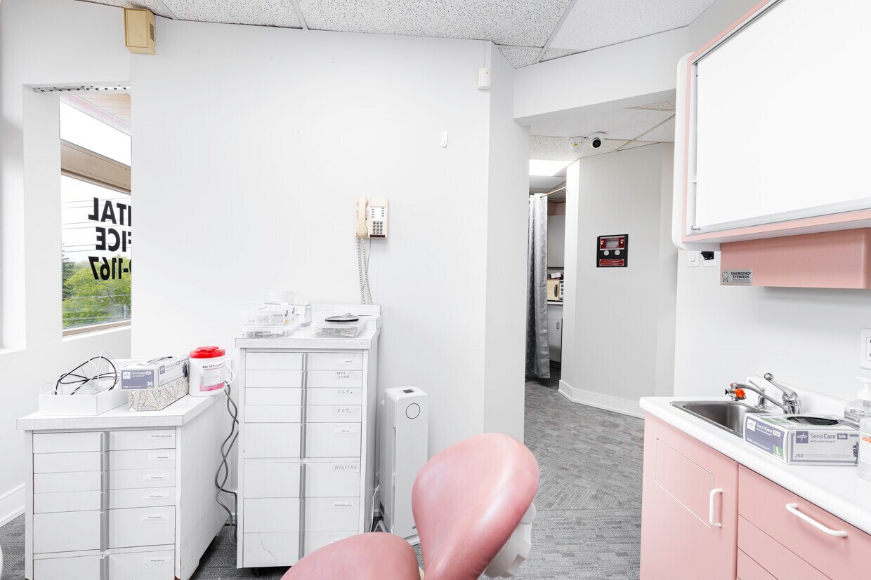 3852 Finch Ave, Toronto, ON M1T 3T9 - Unité 305 - - Photo intérieure - Image 1 of 17