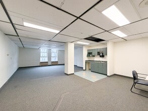 1256 Barrington St, Halifax, NS à louer Photo intérieure- Image 2 de 5