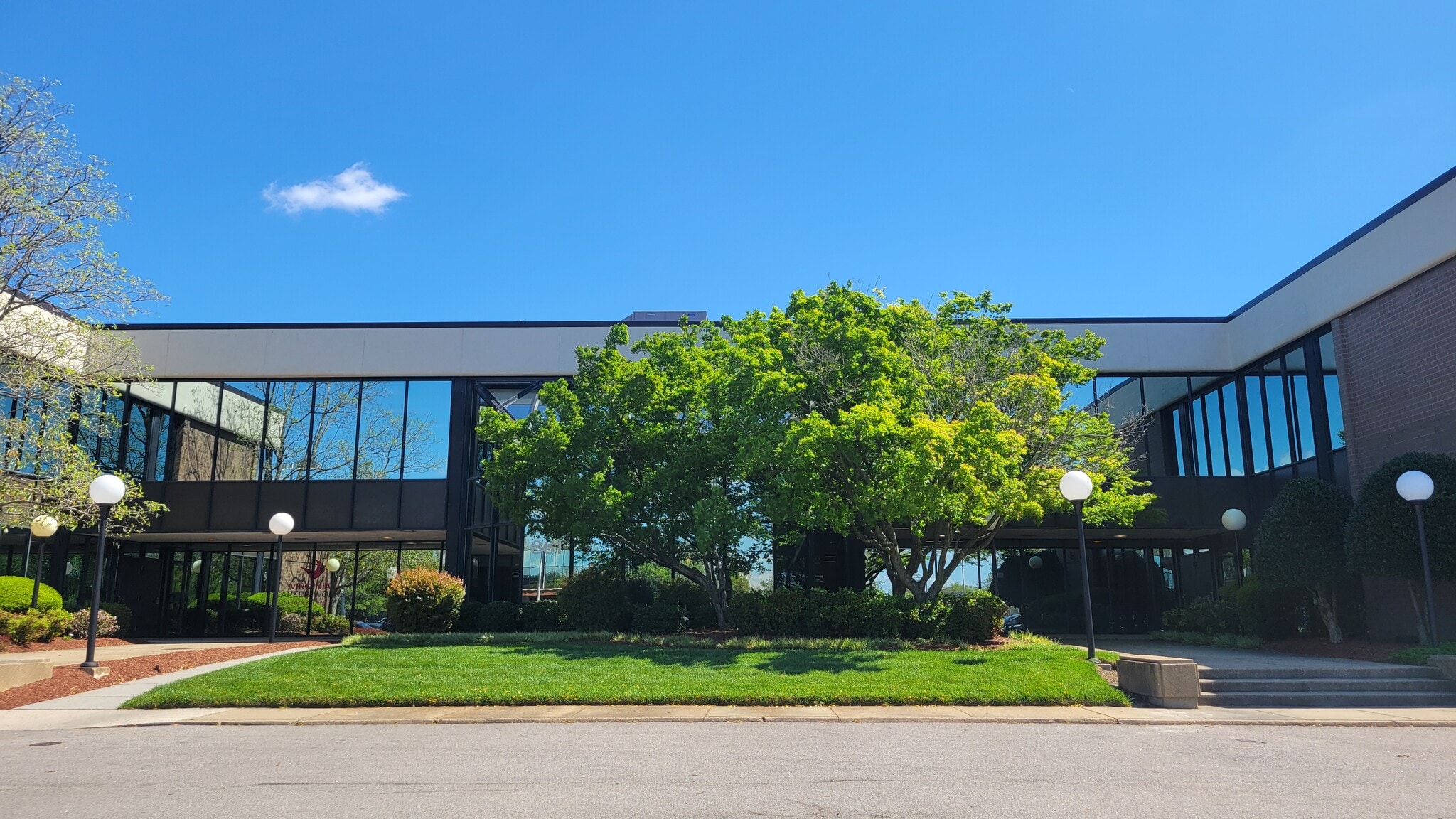 861 Glenrock Rd, Norfolk, VA for lease Primary Photo- Image 1 of 3