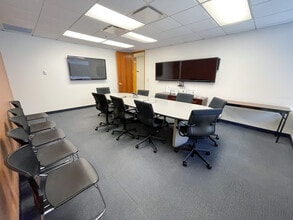 500 Remington Rd, Schaumburg, IL for lease Interior Photo- Image 1 of 13