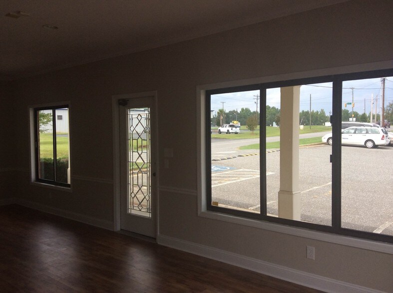 3302 S New Hope Rd, Gastonia, NC à louer - Photo du bâtiment - Image 2 de 4