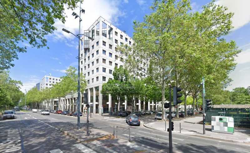 Office in Villeurbanne for lease - Building Photo - Image 1 of 6