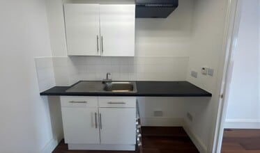 Spearfish Rd, Southampton à louer Photo intérieure- Image 2 de 2