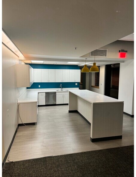 908 Baltimore Ave, Kansas City, MO à vendre - Photo intérieure - Image 3 de 8