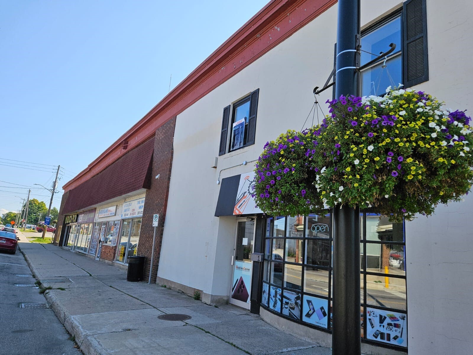 11-15 Chambers St, Smiths Falls, ON à vendre Photo du bâtiment- Image 1 de 1