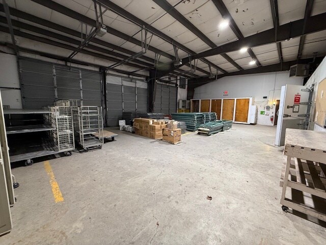 500 Cuttle Rd, Marysville, MI à vendre - Photo intérieure - Image 2 de 6