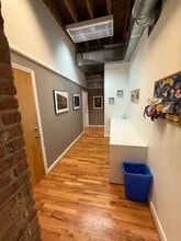 1332 N Halsted St, Chicago, IL à louer Photo intérieure- Image 2 de 10