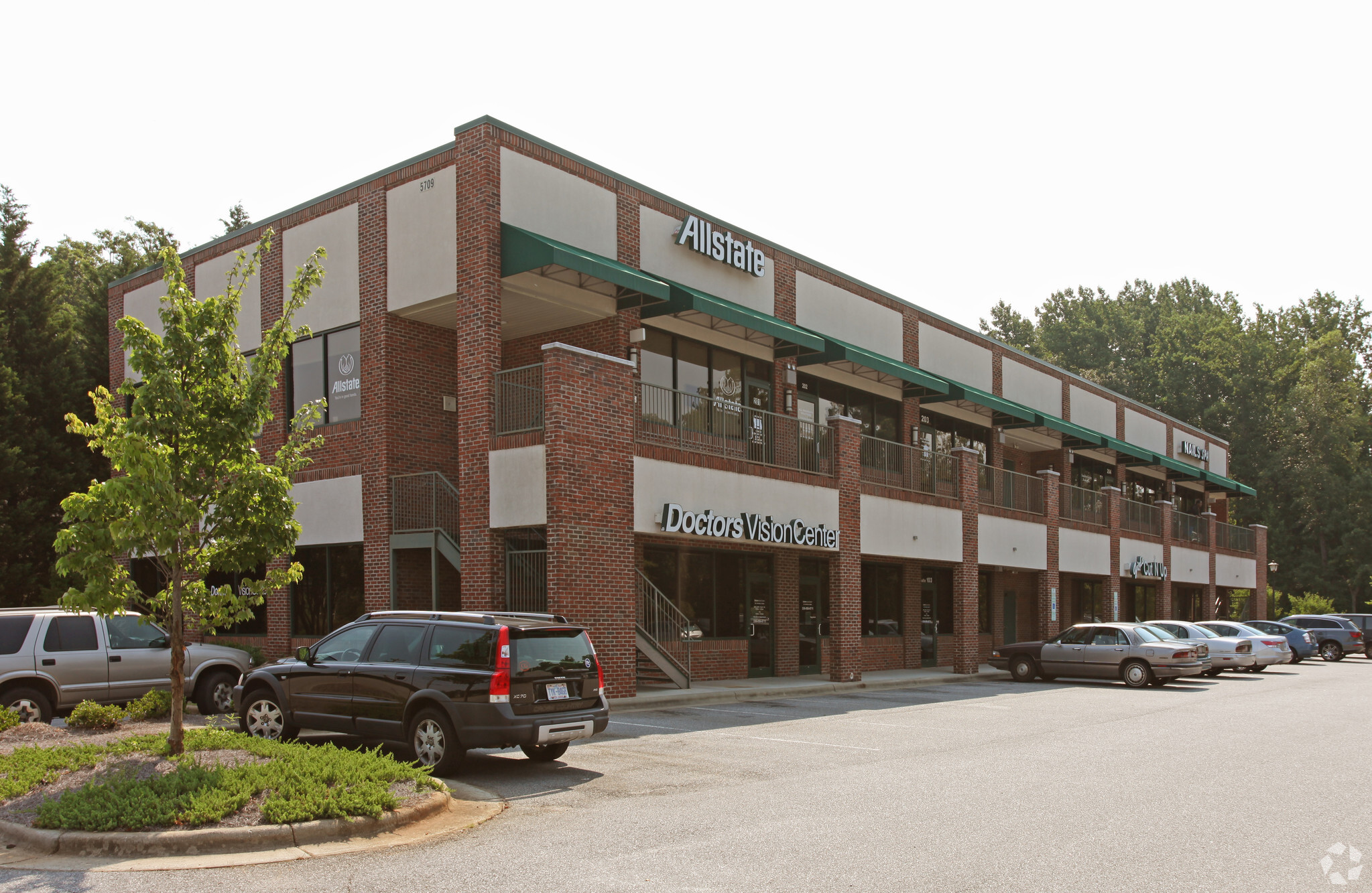 Bureau dans Greensboro, NC à vendre Photo principale- Image 1 de 1