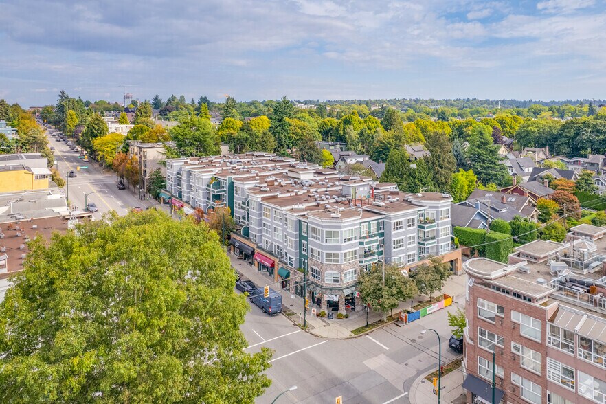 2662 4th Av W, Vancouver, BC for sale - Aerial - Image 3 of 4