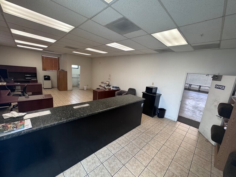 8454 Trojan St, Pico Rivera, CA for lease - Building Photo - Image 3 of 17
