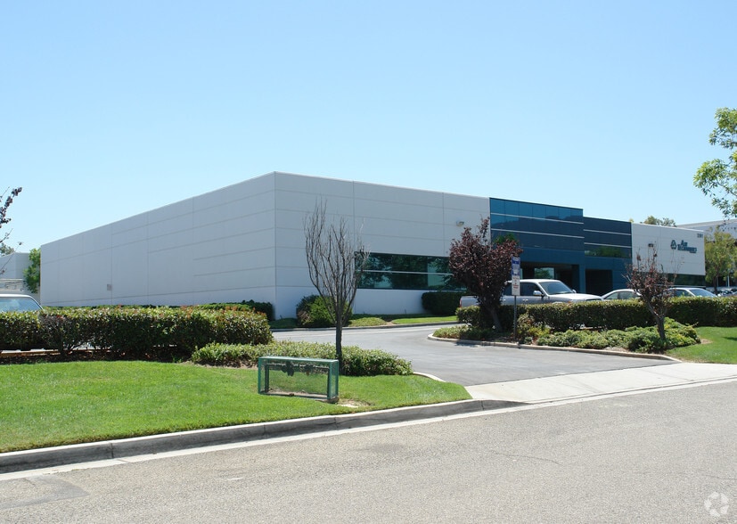 291 Bonnie Ln, Corona, CA for lease - Building Photo - Image 3 of 5