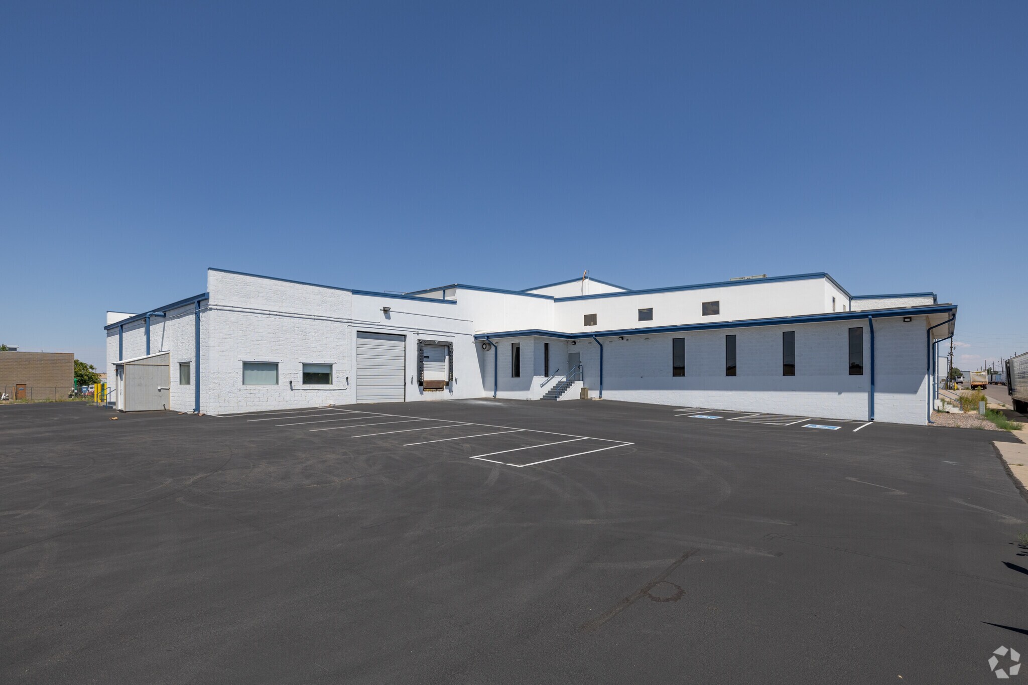 4475 E 50th Ave, Denver, CO à vendre Photo principale- Image 1 de 11