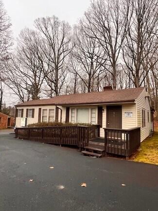 Plus de détails pour 812 Eastchester Dr, High Point, NC - Bureau à louer