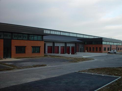 Industriel dans Saint-Denis à louer - Photo du bâtiment - Image 2 de 29