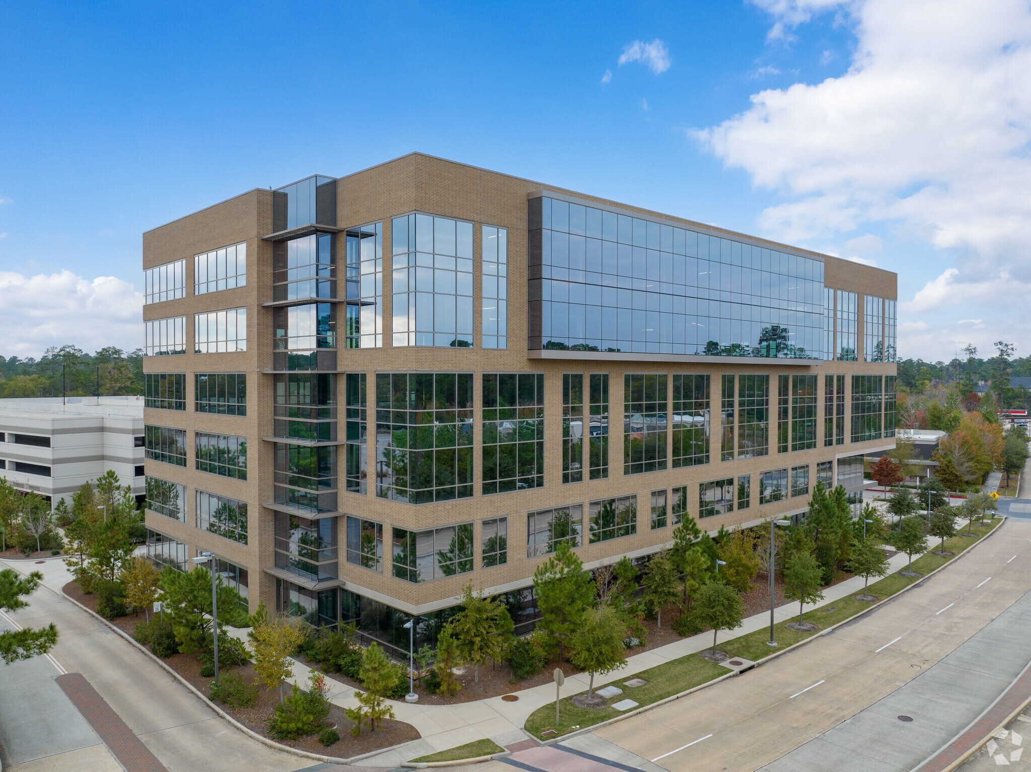 9709 Lakeside Blvd, The Woodlands, TX à louer Photo du bâtiment- Image 1 de 8