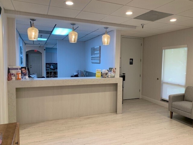 3345 Burns Rd, Palm Beach Gardens, FL à vendre - Photo du bâtiment - Image 2 de 8